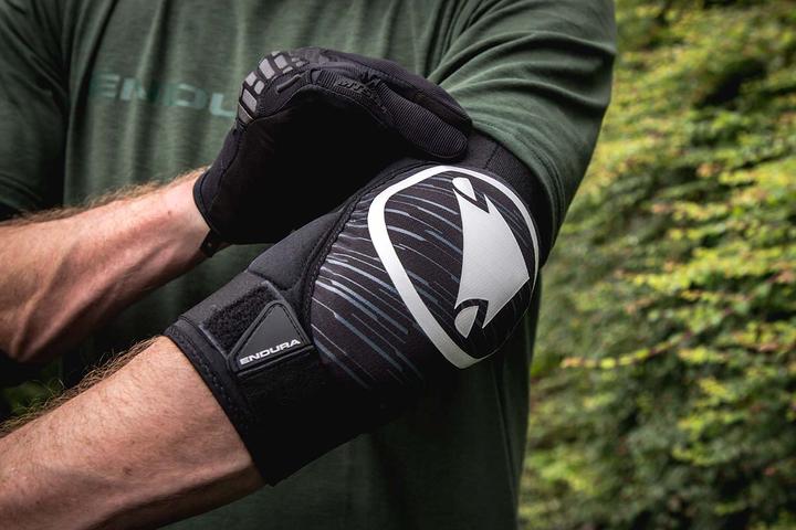 Actual product image Endura SingleTrack II (M/L, Elbow protectors, Unique specimen)