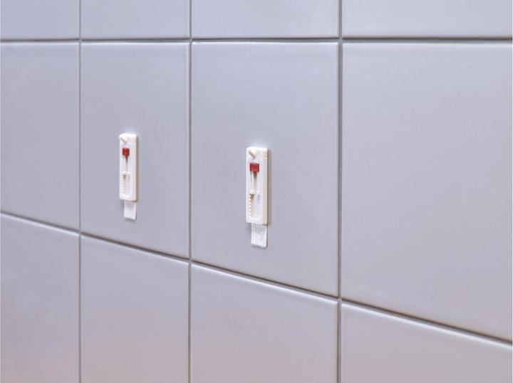 Image du produit tesa Clou adhésif pour carrelage et métal, réglable en hauteur
