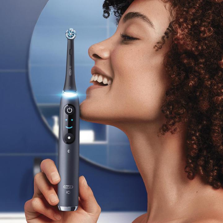 Actual product image Oral-B iO Series 9n (Oscillating toothbrush)
