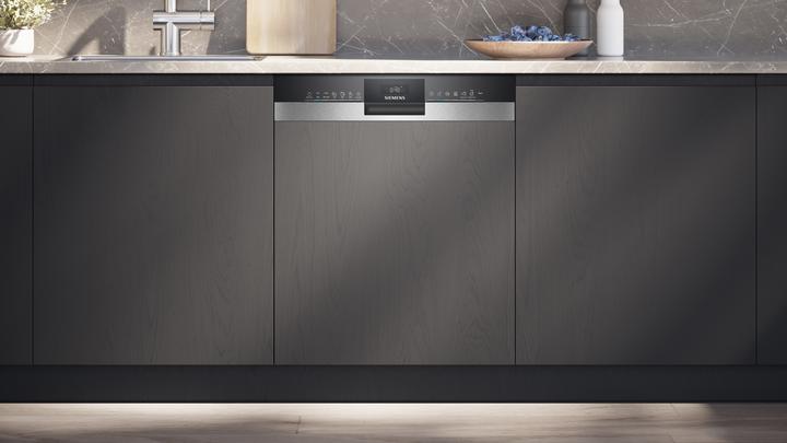 Actual product image Siemens Dishwasher SN55YS04BE