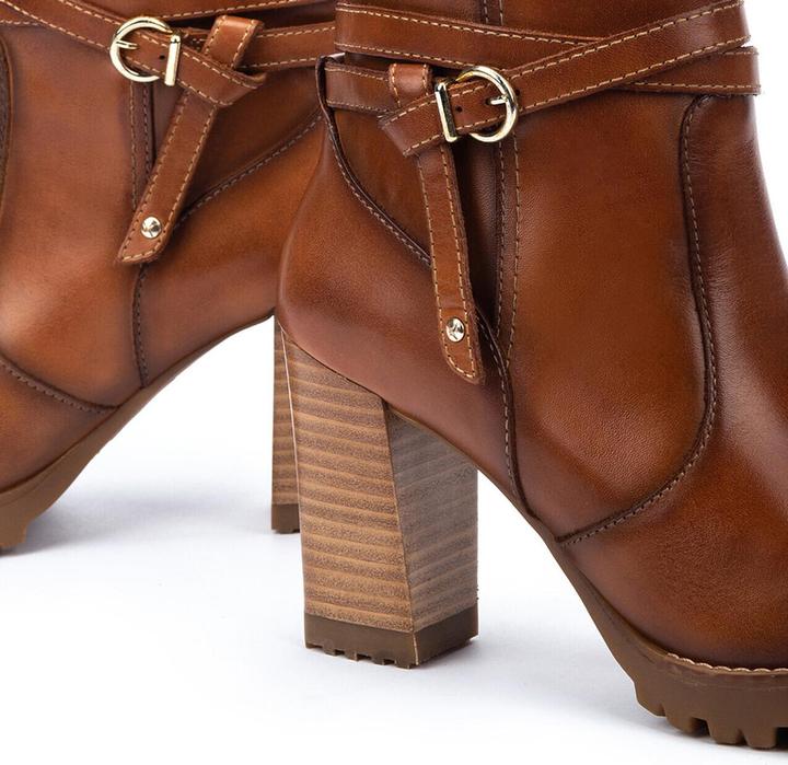Actual product image Pikolinos Stiefelette (37)
