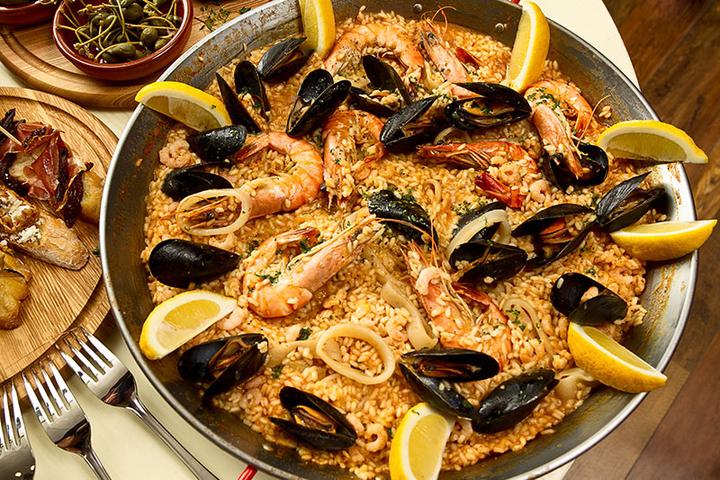 Produktbild All'Grill Paella-Pfanne emailliert Ø 90 cm mit 4 Griffen (Paella Pfanne, Stahl)