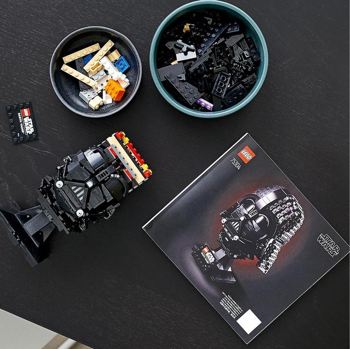 Produktbild LEGO Star Wars Darth Vader Helm (75304, LEGO Star Wars)