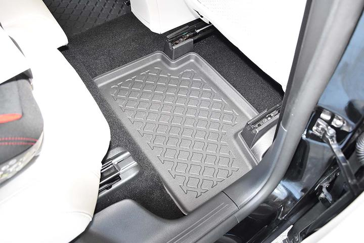 Produktbild Aristar Allwetter Fussmatten für Mercedes GLB ab 2019 bis heute (1 Set à 4 Fussmatten)