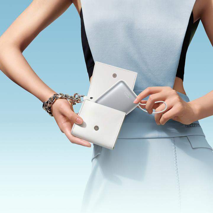 Actual product image Joyroom 22.5W Fast Charging Power Bank 10000mAh with Dual Cables - White (10000 mAh, 22.50 W, 38.50 Wh)