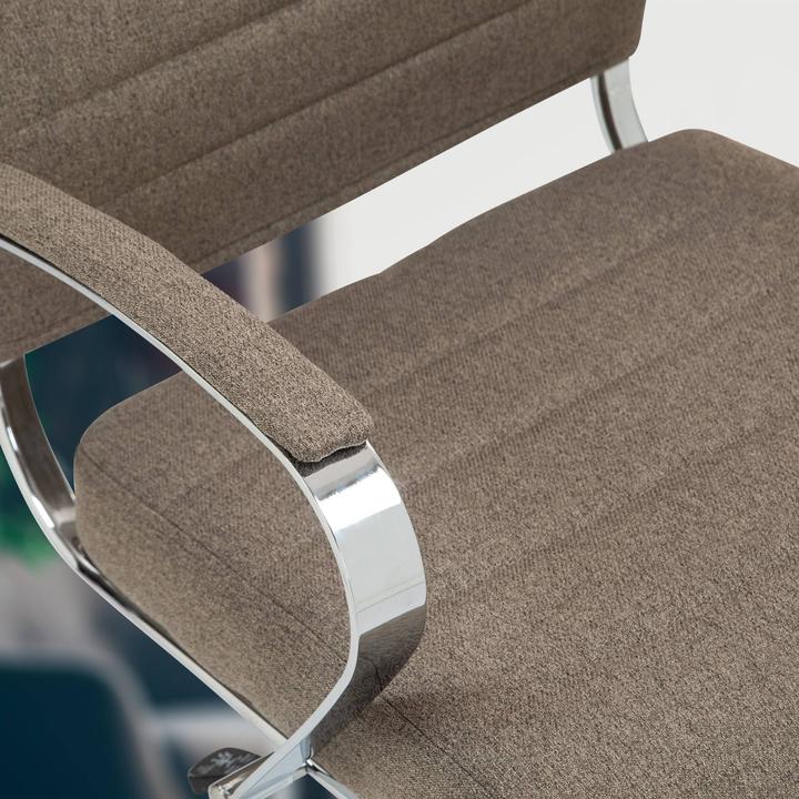 Actual product image CLP Oakland office chair, height-adjustable and swivelling