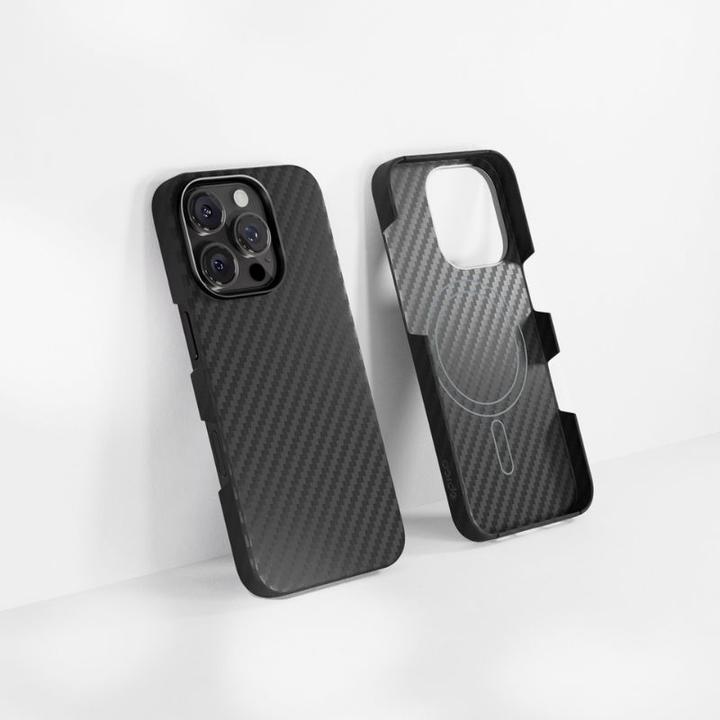 Actual product image Epico Mag+ Carbon Case (Apple iPhone 16 Pro)