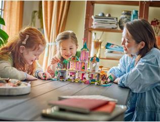 Produktbild LEGO Prinzessinnenschloss mit Haustieren (43267, LEGO Disney)