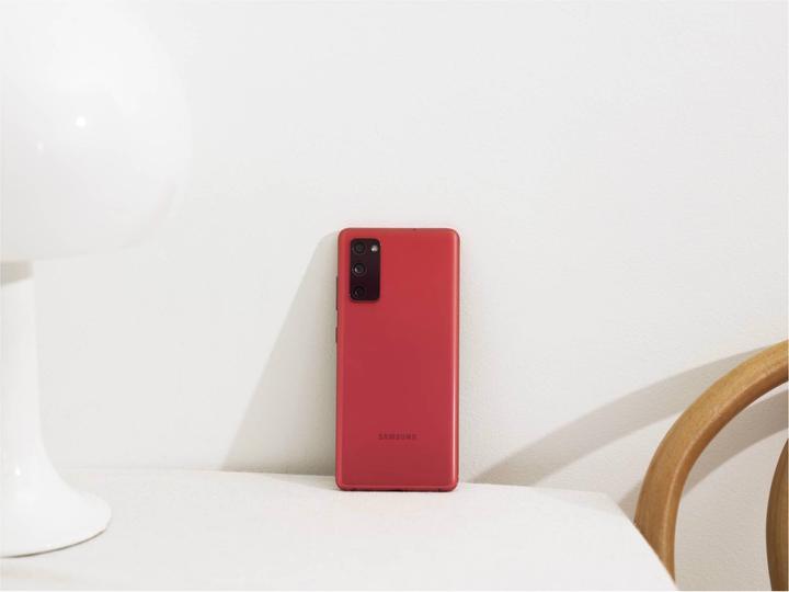 Produktbild Samsung Galaxy S20 FE 5G EU (128 GB, Cloud Red, 6.50", Dual SIM, 12 Mpx, 5G)