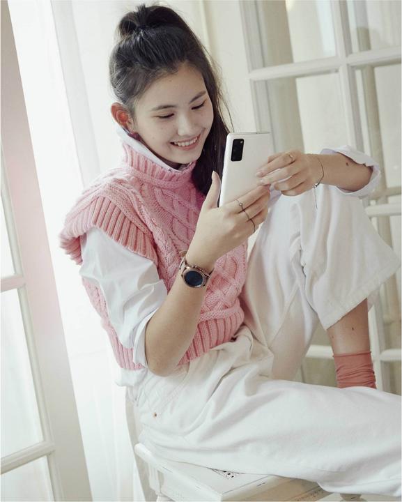 Actual product image Samsung Galaxy S20 FE 5G EU (128 GB, Cloud white, 6.50", Dual SIM, 12 Mpx, 5G)