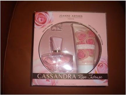 Image du produit St.Michel Jeanne Arthes Eau de Parfum Coffret 150ml - New (Eau de parfum, 150 ml)