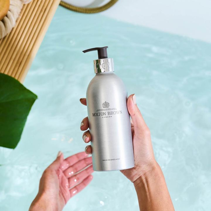 Image du produit Molton Brown Infinite Bott Pink Pepper Bath & Shower Gel G (400 ml)
