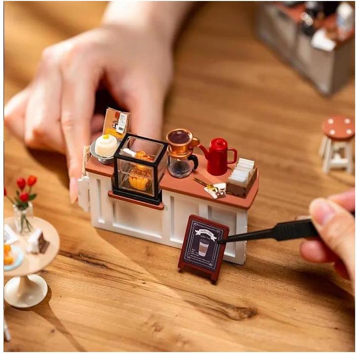 Produktbild Robotime Slow Life Café No.17 - Diorama