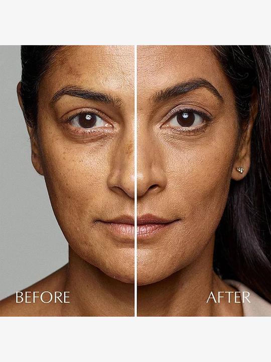 Actual product image Estée Lauder Futurist Hydra Rescue (No. 6W1 - Sandalwood)