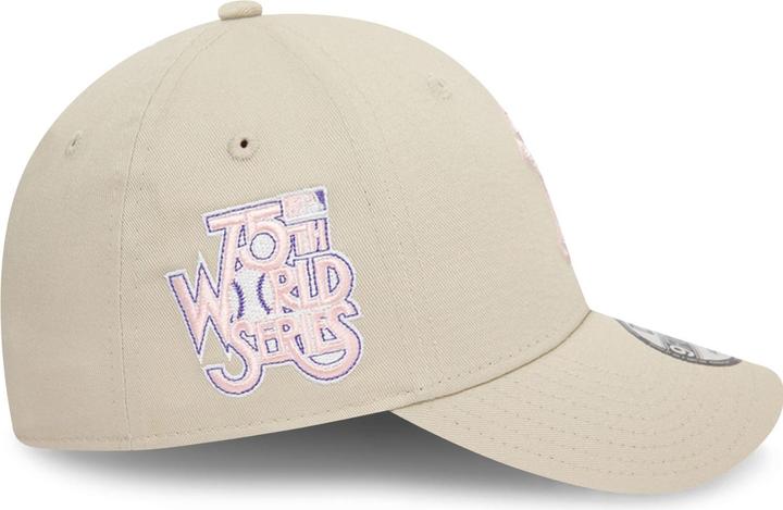 Actual product image New Era 9Forty Strapback Sidepatch New York Yankees