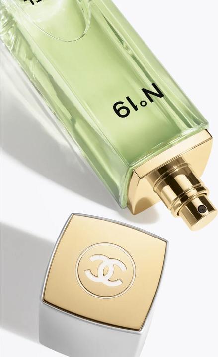 Produktbild Chanel No 19 Eau de Toilette (re) Vapo 100 ml (Eau de Toilette, 100 ml)