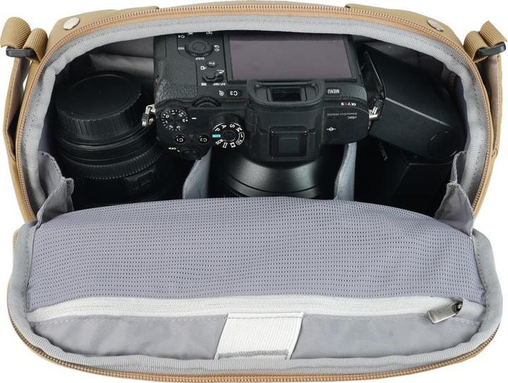 Actual product image Vanguard Veo Metro S4l Bg (Camera shoulder bag, 4 l)