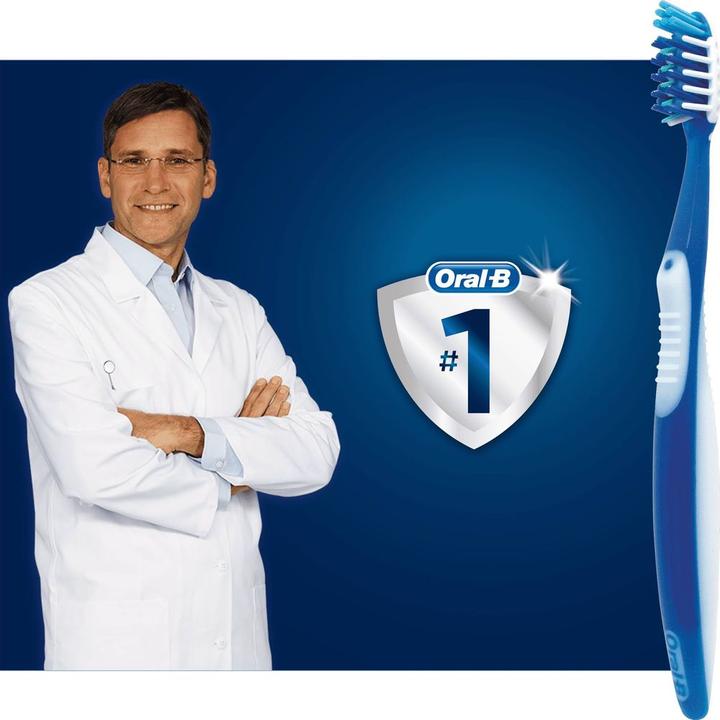 Actual product image Oral-B Pro-Expert (Medium, 1 x)