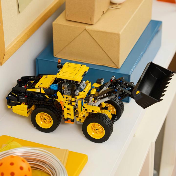 Produktbild LEGO Volvo L120 Electric Radlader (42209, LEGO Technic)
