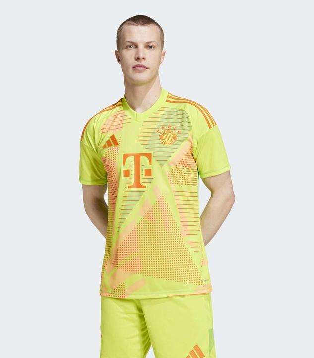 Actual product image adidas FC Bayern Munich Goalkeeper Jersey (XL)