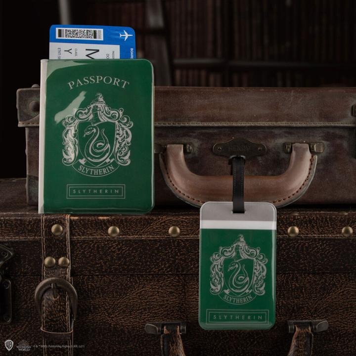 Actual product image Cinereplicas Set of Passport cover and Tag - Slytherin - Harry Potter CR2512 (Case)