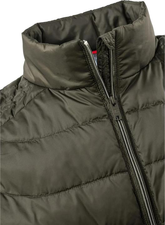 Actual product image Russell Nano Vest Sleeveless (L)
