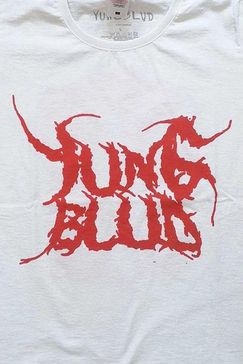 Actual product image Universal Textiles Deadhappy TShirt (XS)