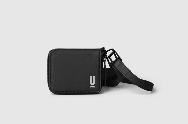 Actual product image The Urban Society ROUND WALLET - Wallet with shoulder strap