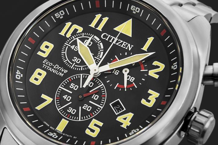 Immagine prodotto Citizen AT2480-81E Cronografo Eco-Drive Super Titanio 43 mm (Cronografo, 43 mm)