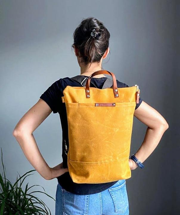 Produktbild Only-Bags.Store Rucksack aus gewachstem Canvas - senfgelb, Cabrio-Rucksack, Windelrucksack, A3, Rucksäcke - mellow