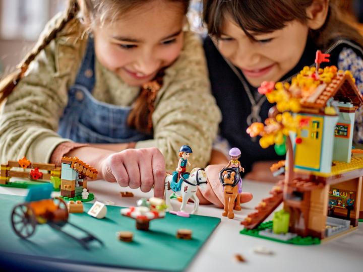 Image du produit LEGO 41745 Autumns Centre équestre (41745, LEGO Friends)