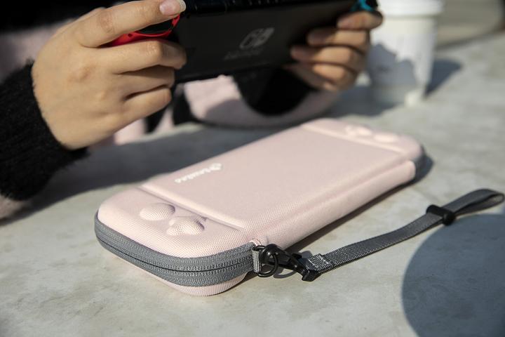Actual product image tomtoc Slim Case (Switch)