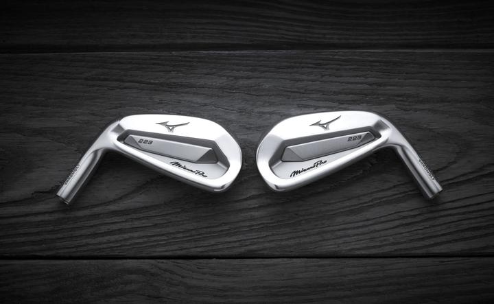 Actual product image Mizuno Pro 223 (Right-handed)