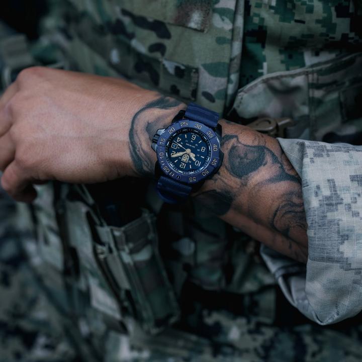 Actual product image Luminox NAVY SEAL STEEL 3250 SERIES (Diving watch, 45 mm)