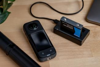 Produktbild Newell SDC-USB Zweikanal-Ladegerät für One X3-Akkus für Insta360 (Kamera Akku Ladegerät)