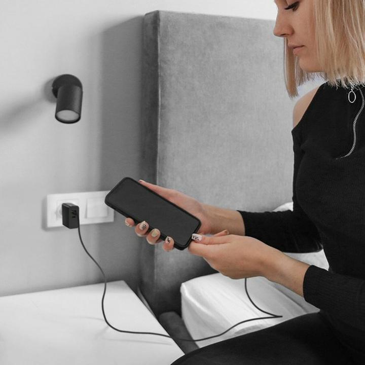 Actual product image Qoltec Ładowarka Super Quick PD | 65W | 5-20V | 3-3.25A | 1xUSB type C | Czarna (65 W)