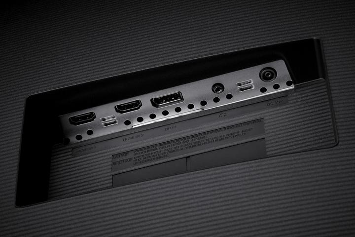 Actual product image Samsung U32j590 (3840 x 2160 Pixels, 32")