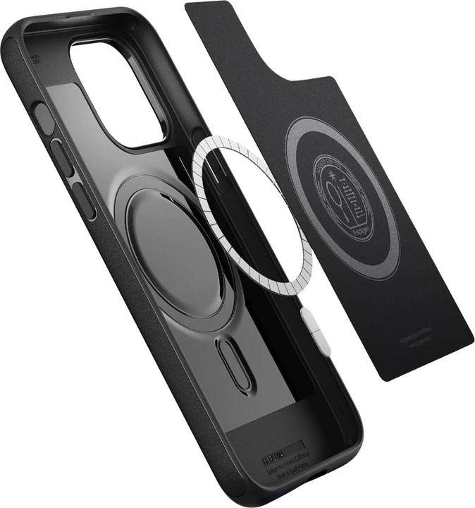 Actual product image Spigen Mag Armor MagFit Series (Apple iPhone 14 Plus)