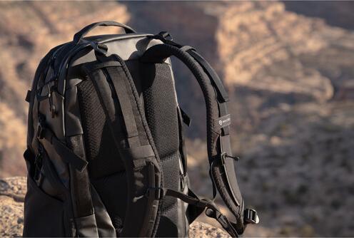 Actual product image Wandrd STRATUS Photo 18 Uyuni Purple (Photo backpack, 18 l)
