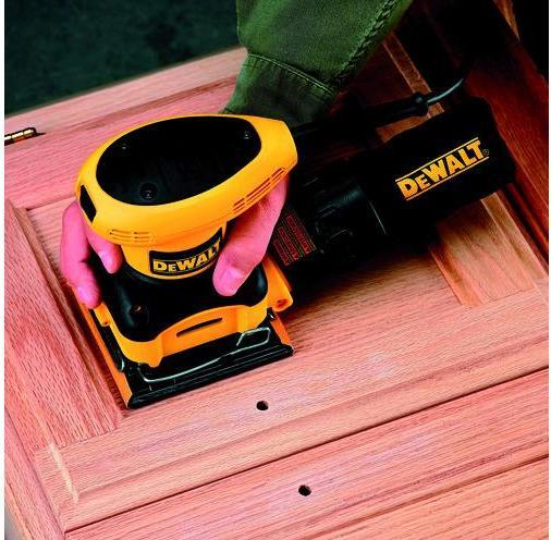 Image du produit DeWalt DWE6411QS (Ponceuse vibrante, 230 W)