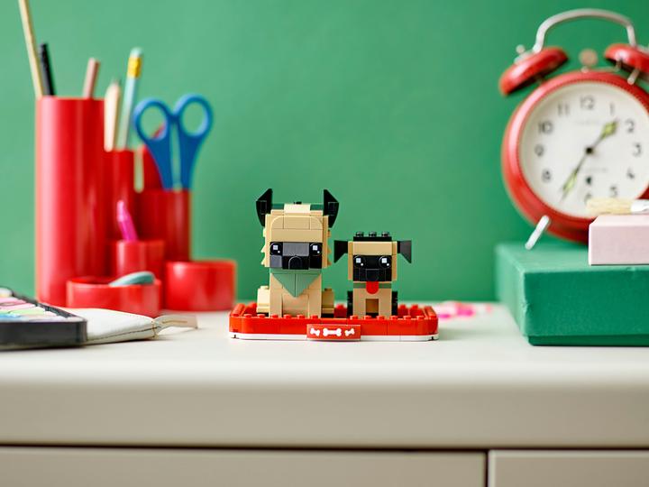 Actual product image LEGO German Shepherd (40440, LEGO Brickheadz)