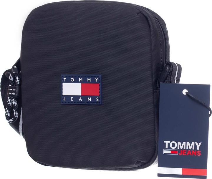 Actual product image Tommy Hilfiger TJM -functional report am0am10706 BDS (100% polyester)