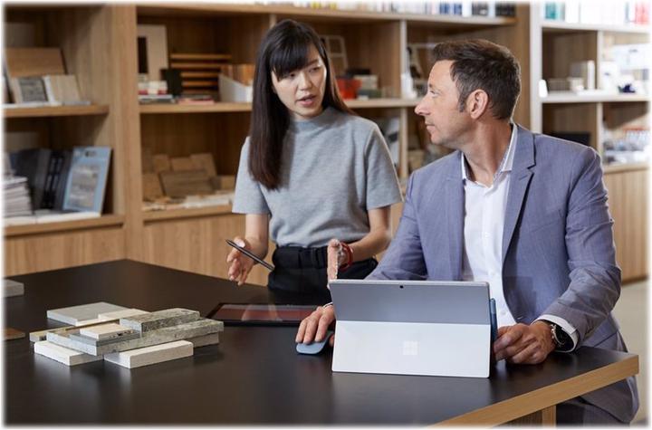 Produktbild Microsoft Surface Pro7 i5-1035G4/8/128 COMM Demo Platinum Demo (128 GB, Platin)