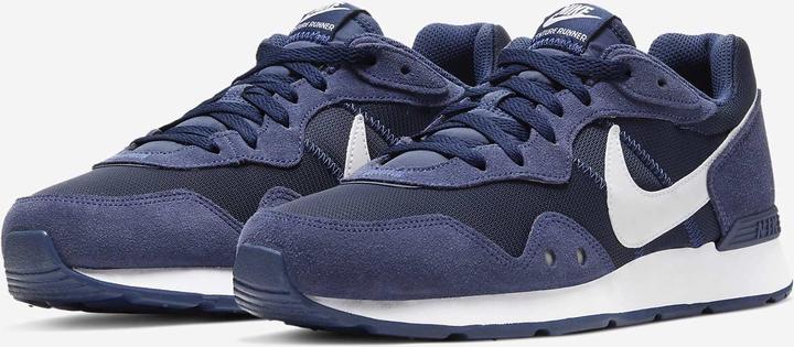 Produktbild Nike Venture Runner (42)