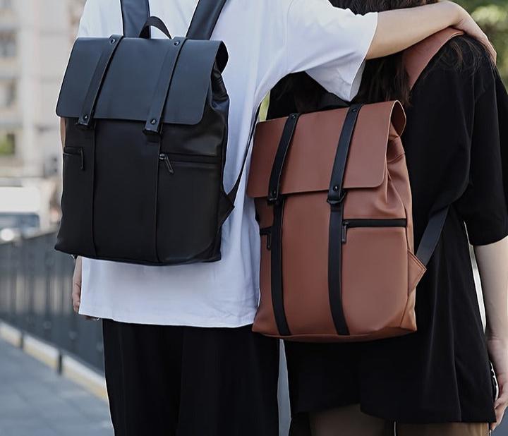 Immagine prodotto Only-Bags.Store Zaino in pelle PU, zaino impermeabile per la scuola, zaino monocolore per uomini e donne