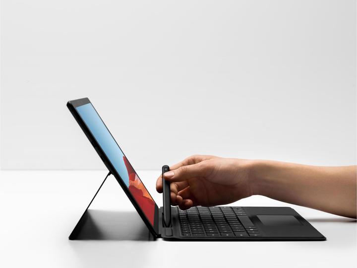 Actual product image Microsoft Surface Pro X (13", Microsoft SQ2, 16 GB, 512 GB)