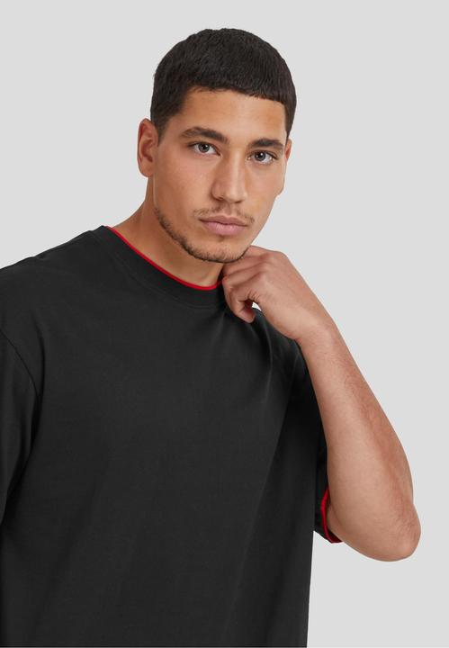 Actual product image Urban Classics Contrast Tall Tee (4XL)