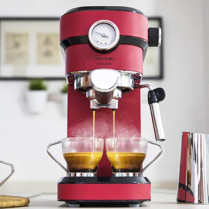 Actual product image Cecotec Red, With pressure gauge (EU plug)
