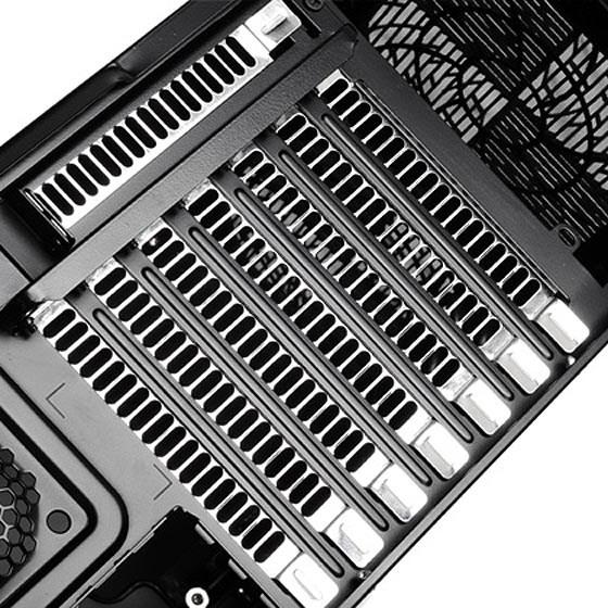 Produktbild Silverstone SST-GD09-C (SSI CEB, ATX, mATX, Mini-ITX)