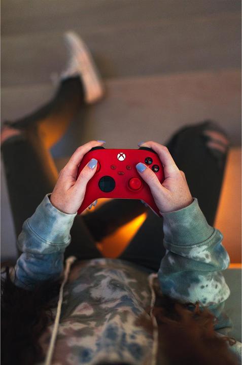 Produktbild Microsoft Xbox Wireless Controller - Pulse Red (Xbox Series S, Xbox One S, PC, Xbox One X, Xbox Series X)